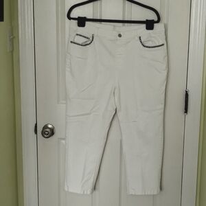 Denim & Co. Stretch Cropped Jeans